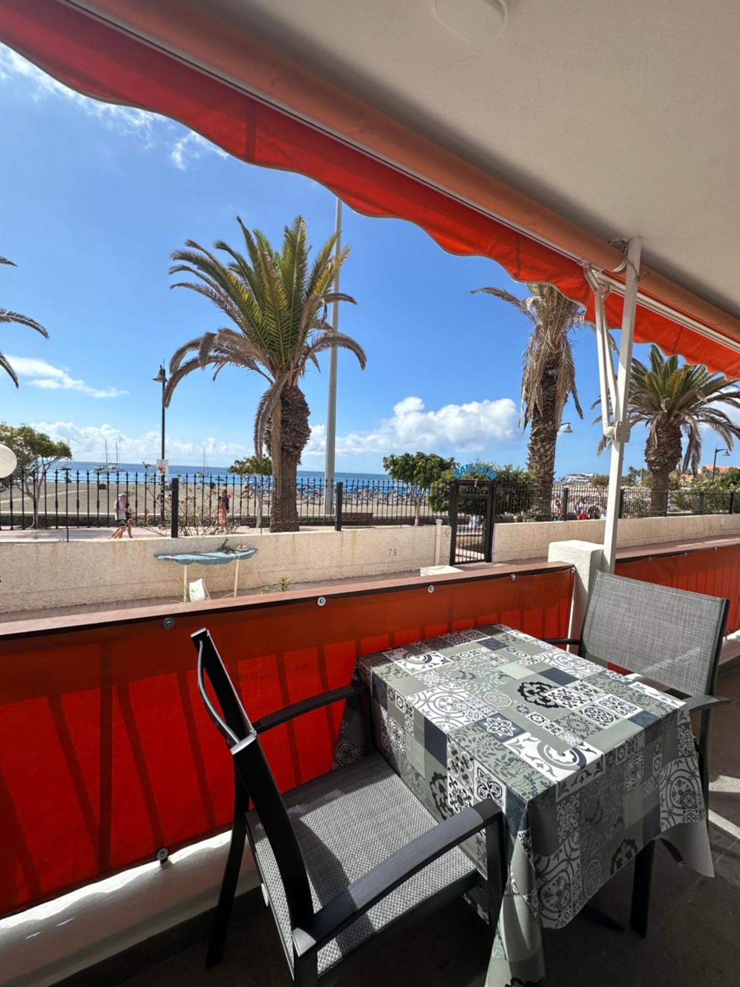 En Playa Las Vistas. Veramar. Free Parking, Pool! Los Cristianos  Kültér fotó